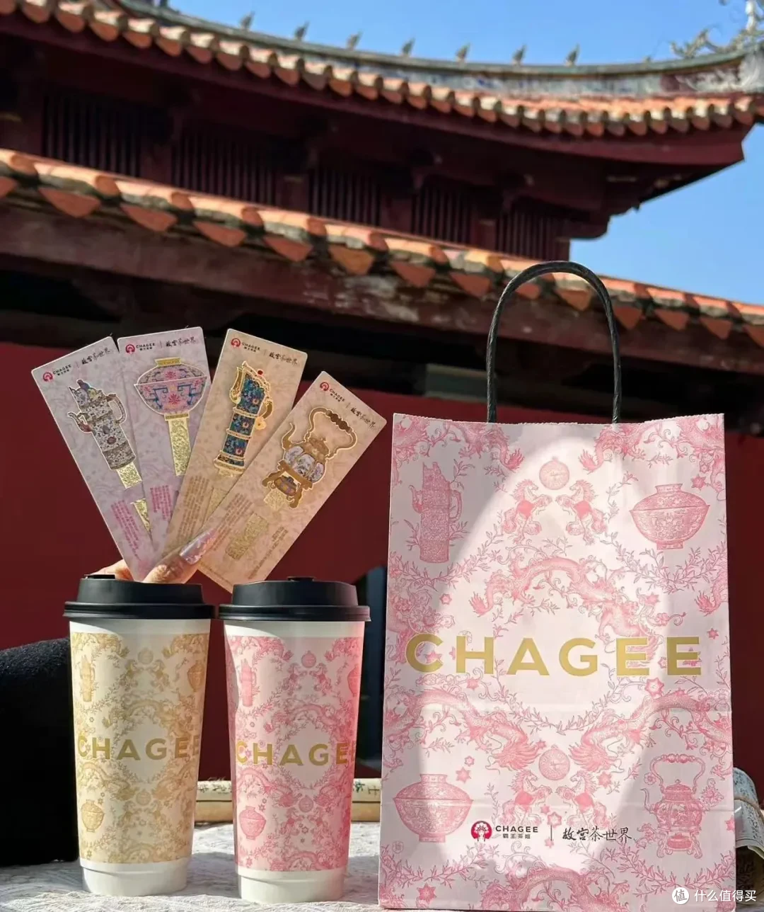 霸王茶姬惊现“乾隆一号”!也是喝上乾隆同款了?