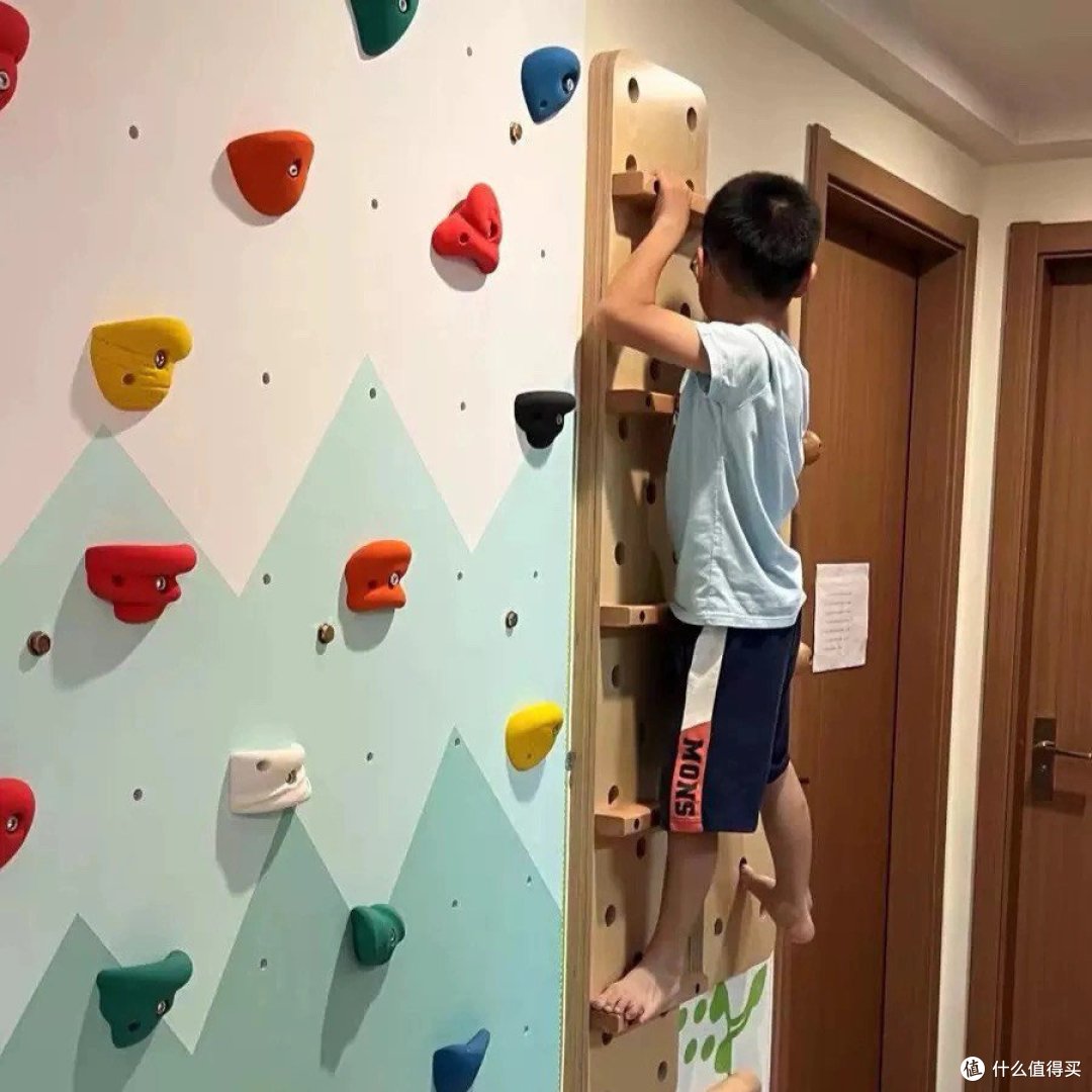 娃在家自己运动