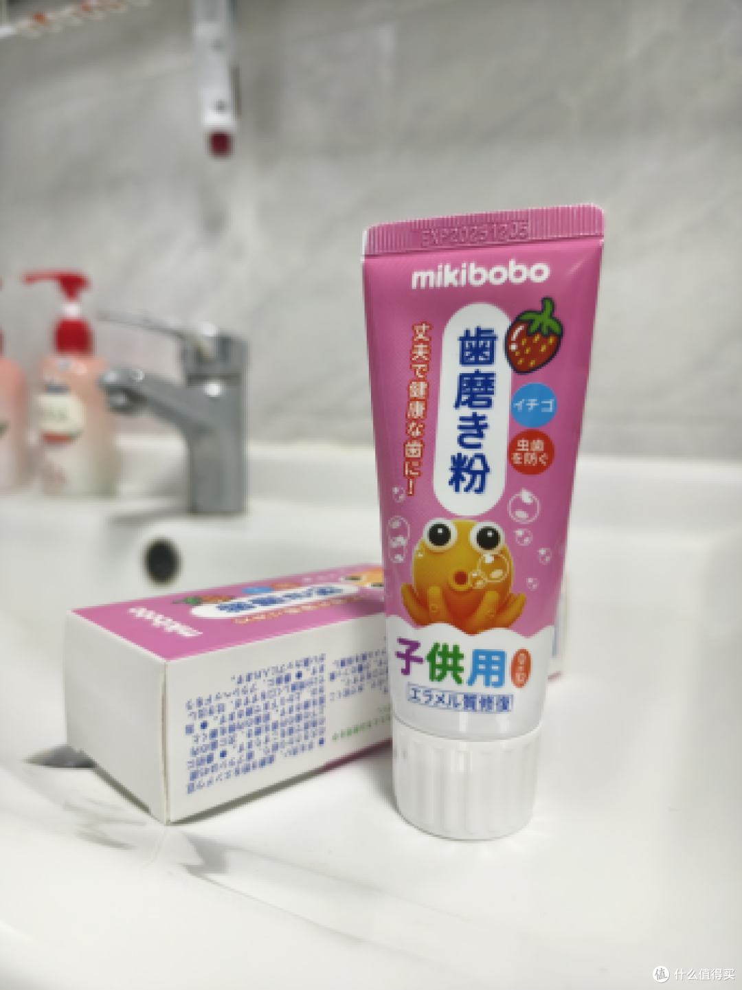 离宝宝自主刷牙的距离其实只差一支mikibobo儿童牙膏