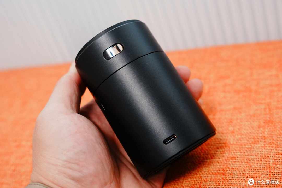 告别杂乱线缆!iWALK 自动转屏三合一无线充支架,一机顶三用