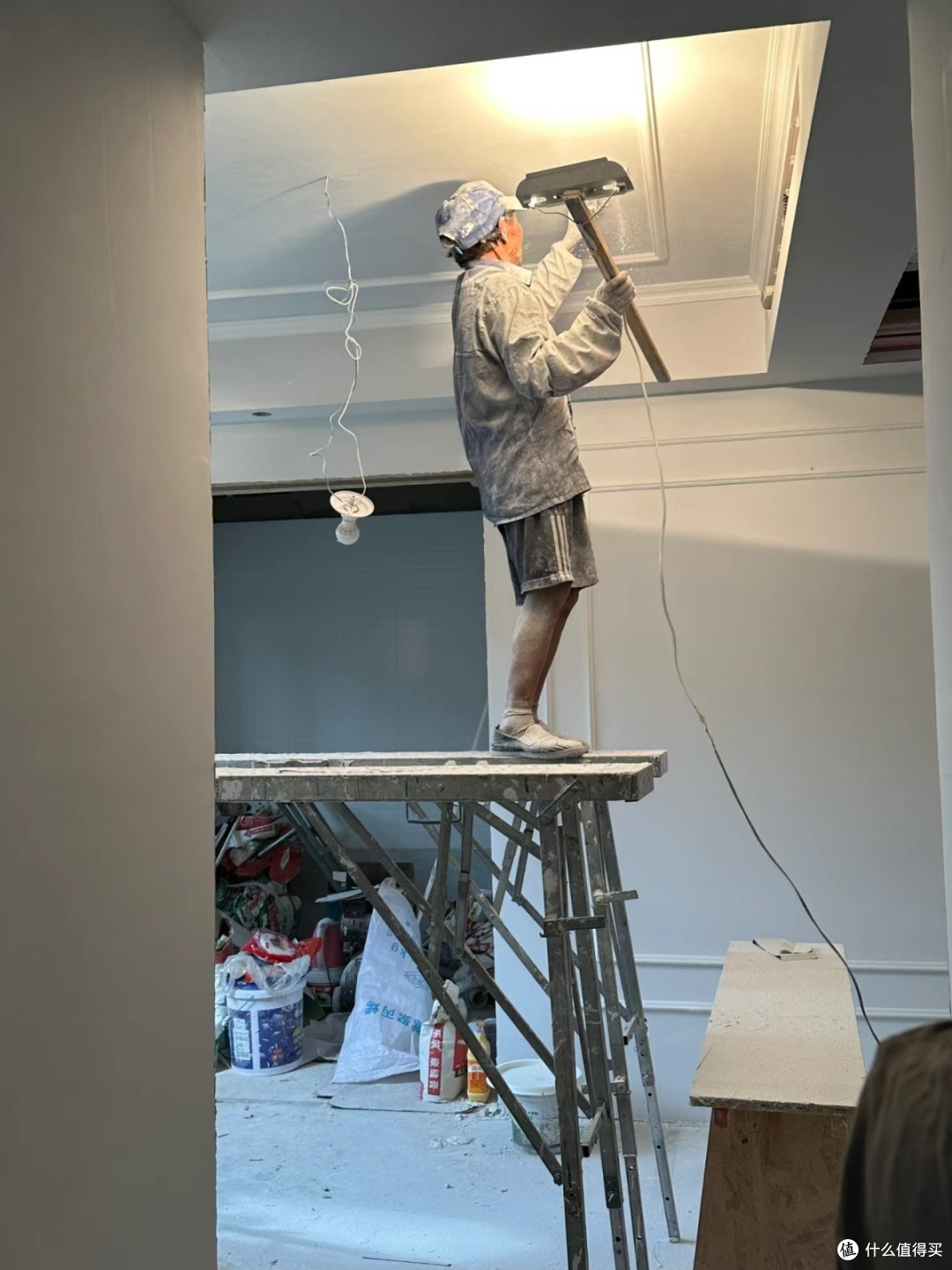 装修现场目击:油漆师傅的艰难处境