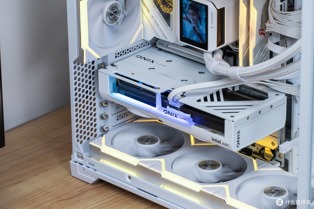intel的B580成了？显卡三足鼎立了？傲世B580实测体验