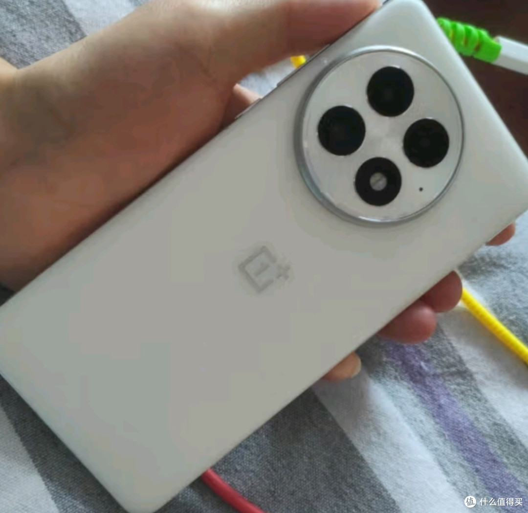 一加 13 16GB+512GB 白露晨曦 高通骁龙®8至尊版 6000mAh