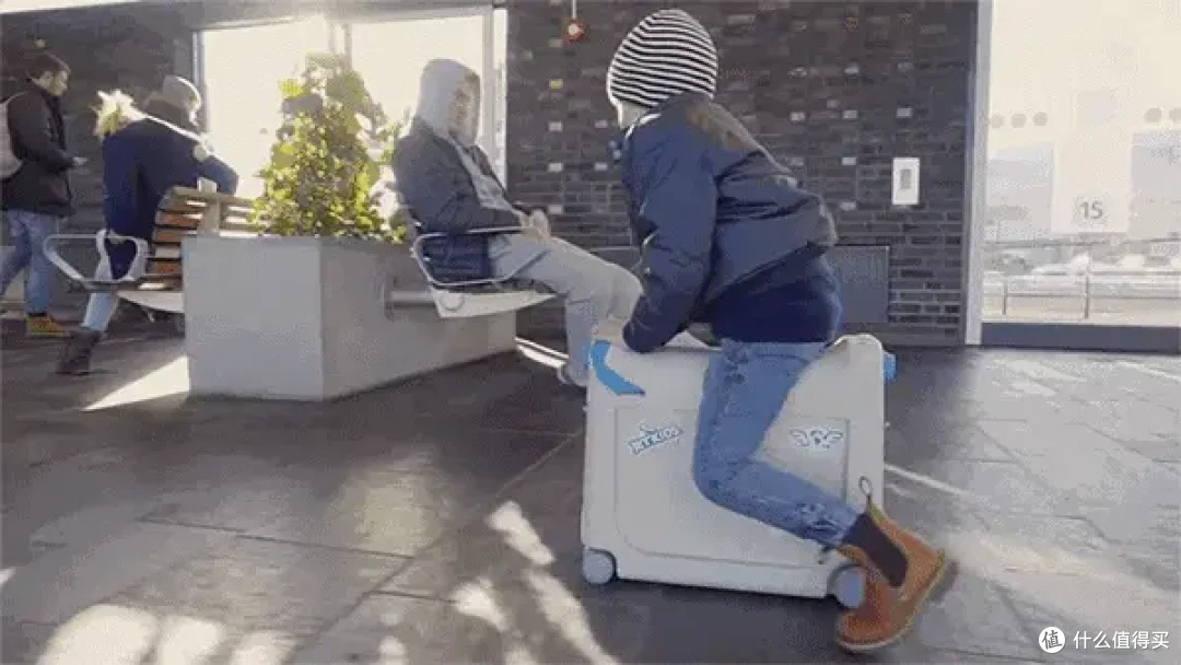 行李箱怎么选？行李箱哪个牌子好？2024结实耐用的行李箱推荐