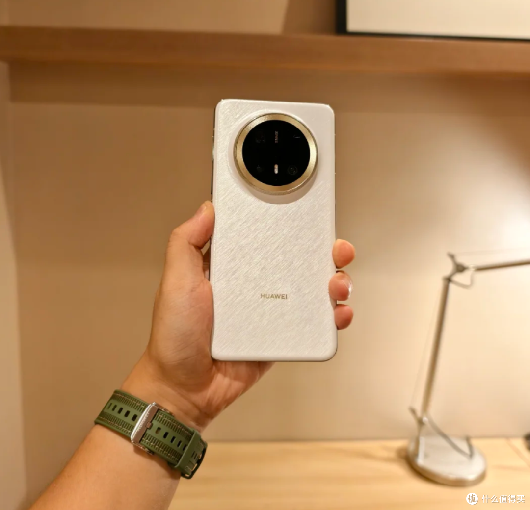 华为手机不建议乱买，2025年最建议入手的4大型号，几乎零差评