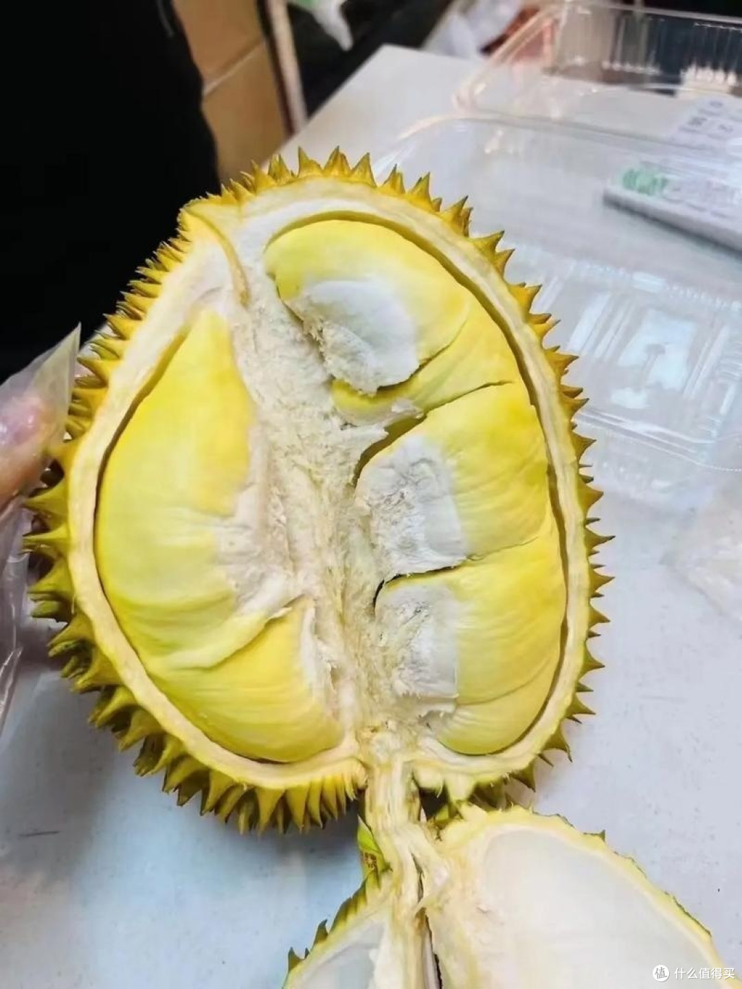 泰国金枕头榴莲,冷冻锁鲜,尽享原汁原味的美味盛宴