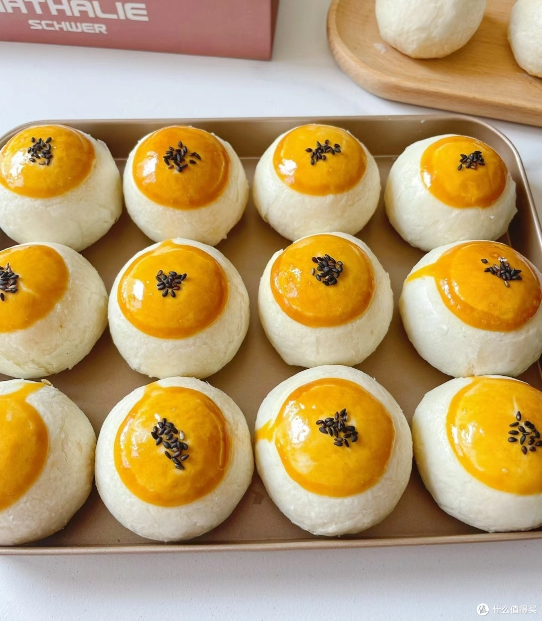 烘焙新技能get！蛋黄酥这么做，酥到掉渣