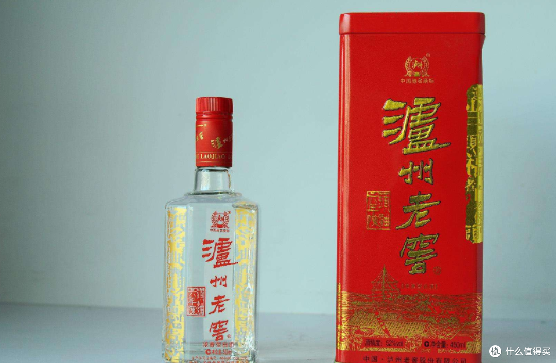 存酒指南!浓香型白酒Top12精选,让你的酒柜香飘四溢