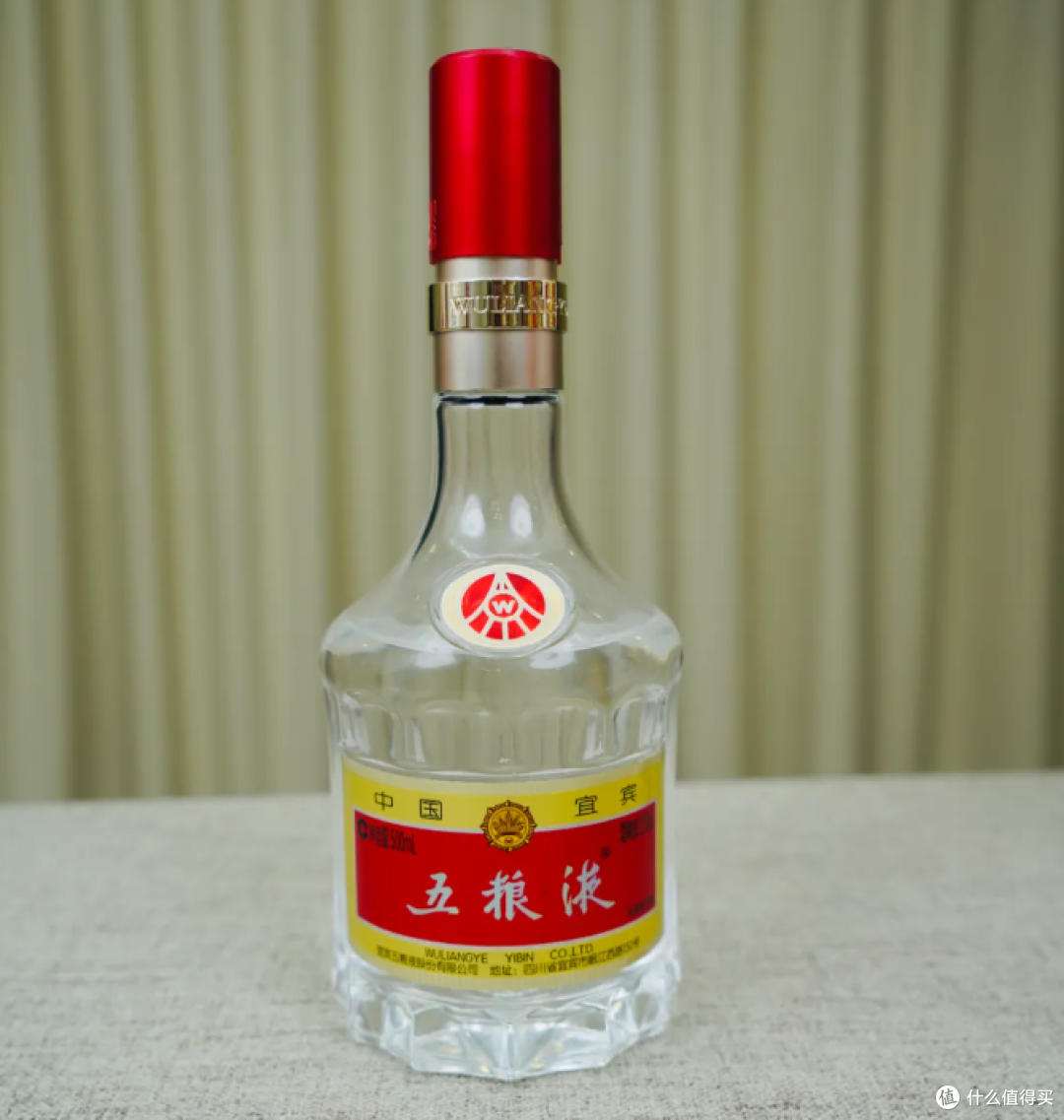 存酒指南!浓香型白酒Top12精选,让你的酒柜香飘四溢