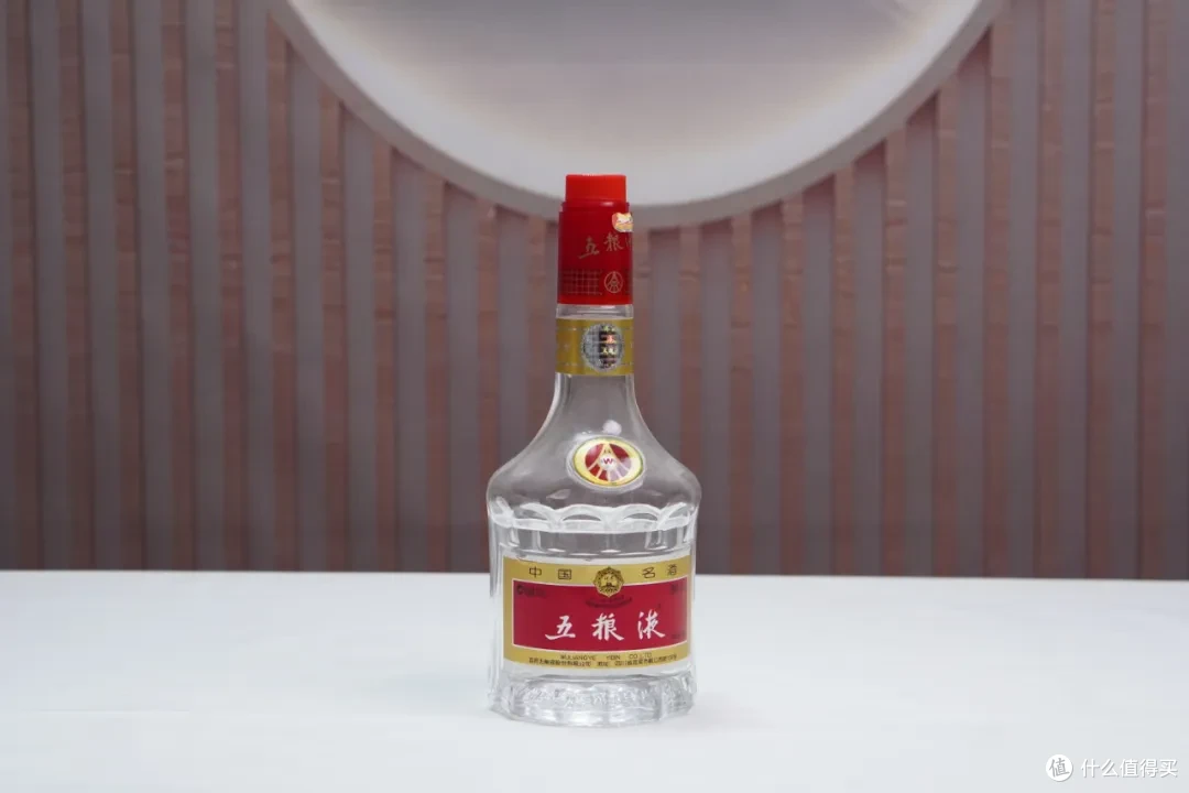 心仪之选:揭秘五粮液普五浓香型白酒的魅力