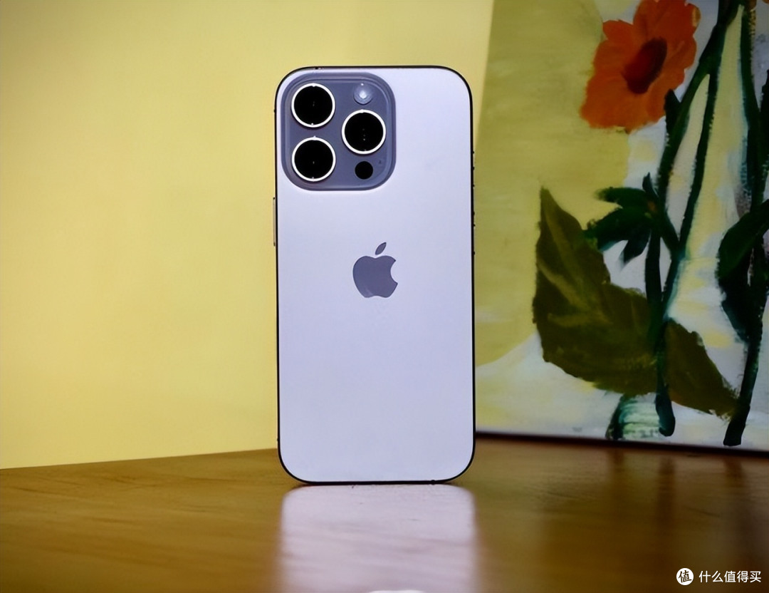 苹果难逃跌价命运,“跳水”1100元,iPhone16 Pro更香了!