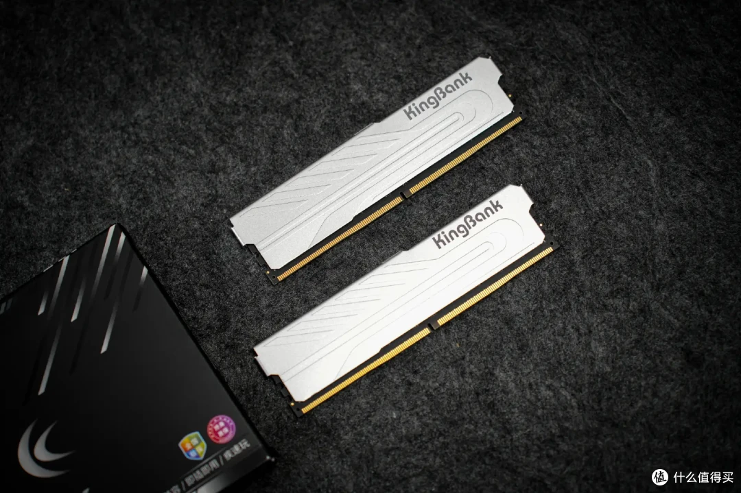 499元!首款国产DDR5 32GB内存强不强?金百达银爵6000上手实测