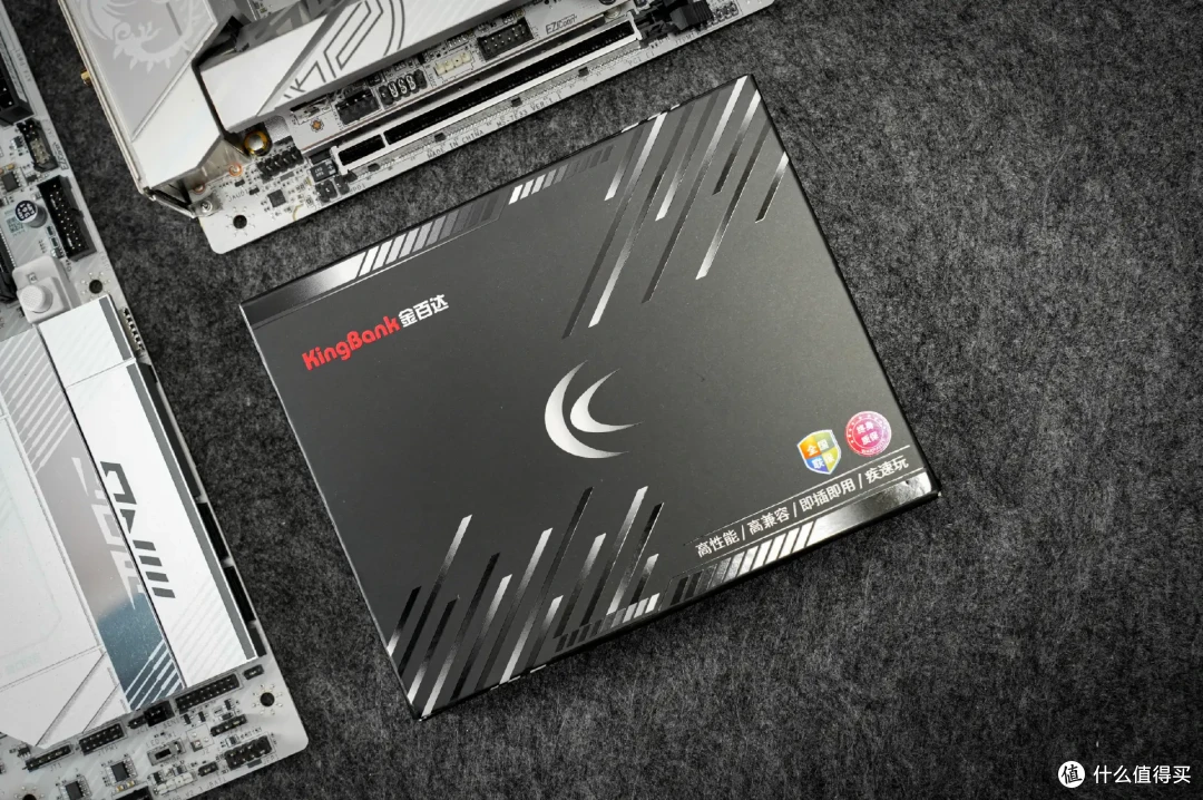 499元!首款国产DDR5 32GB内存强不强?金百达银爵6000上手实测