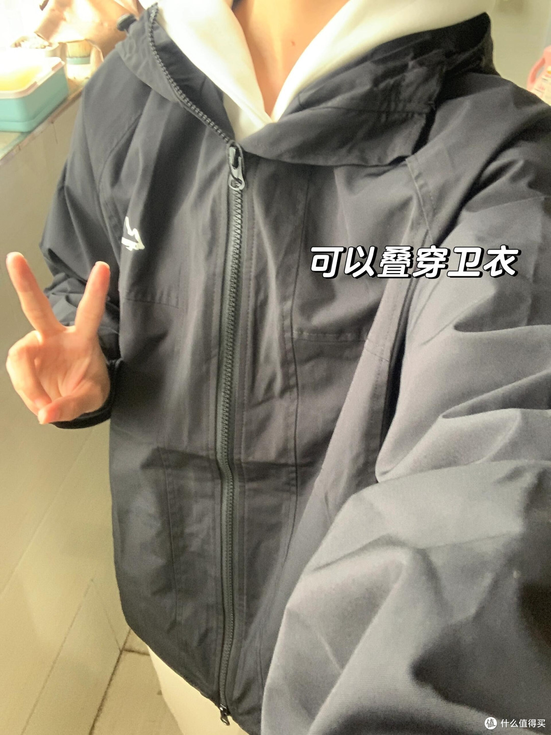 黑色冲锋衣测评：性价比之选的真实体验  