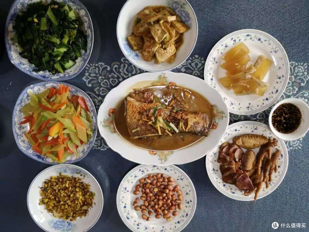 都说年味越来越淡了,是因为儿时回忆加成还是既定的客观事实?