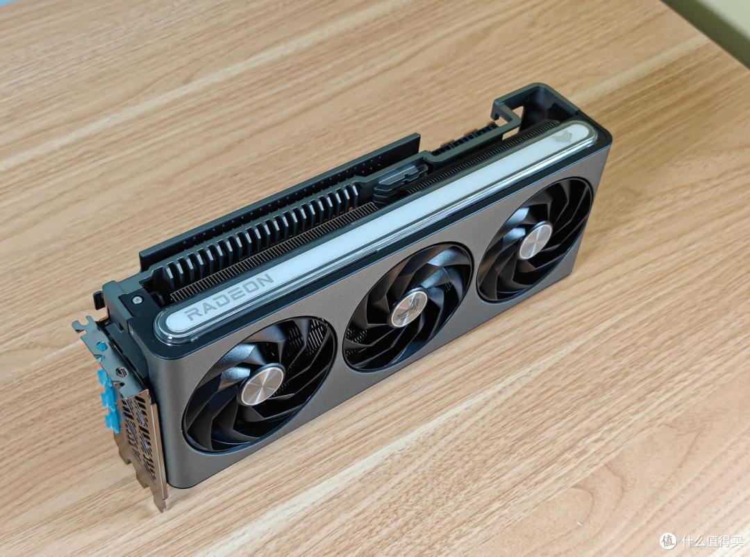DDR5内存不到500元啦,实测平民法拉利国产颗粒内存金百达银爵