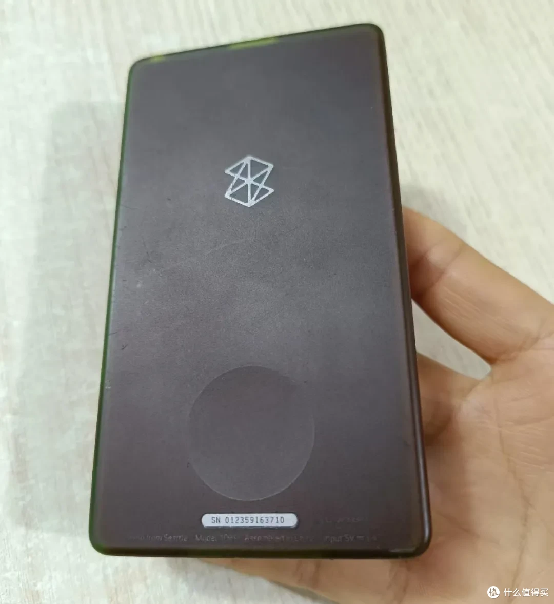 100多元的微软Zune播放器,内置30G机械硬盘,还能看电影