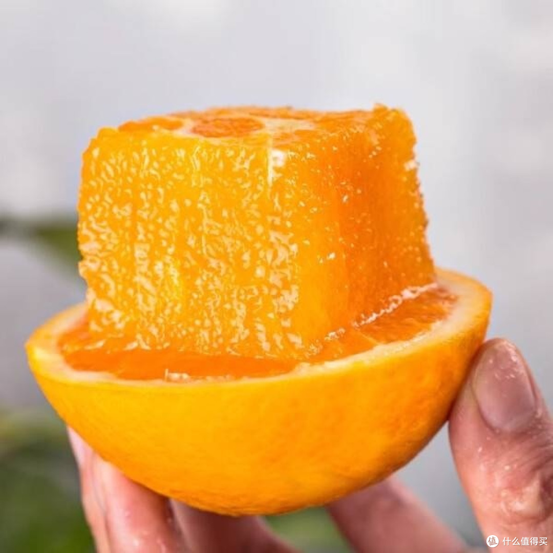 超值白菜价!疆域采虹高山脐橙,9.8元包邮尝鲜,清甜多汁好滋味