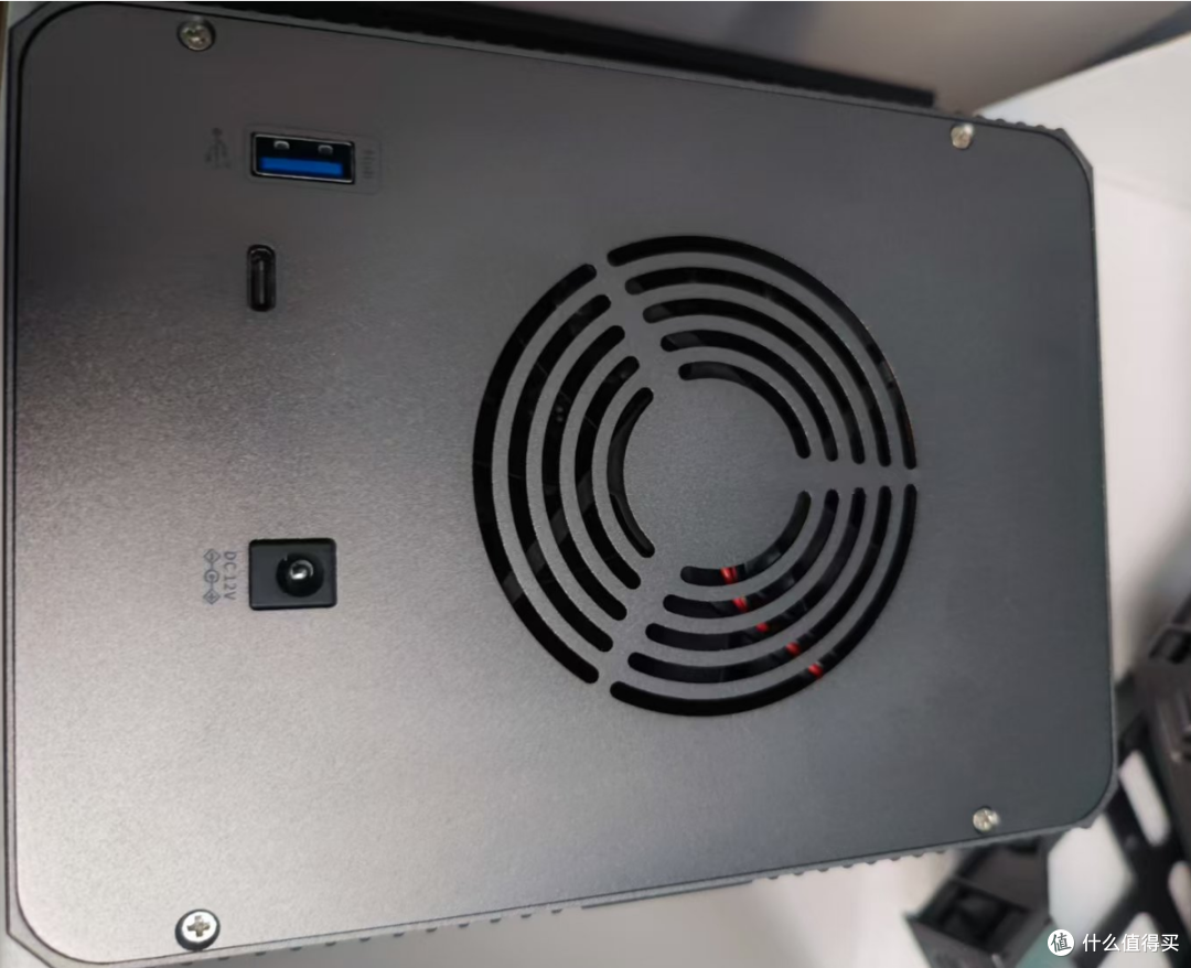 飞牛硬盘柜FD5:小主机sata不够用了吧,牛牛助你存储升级