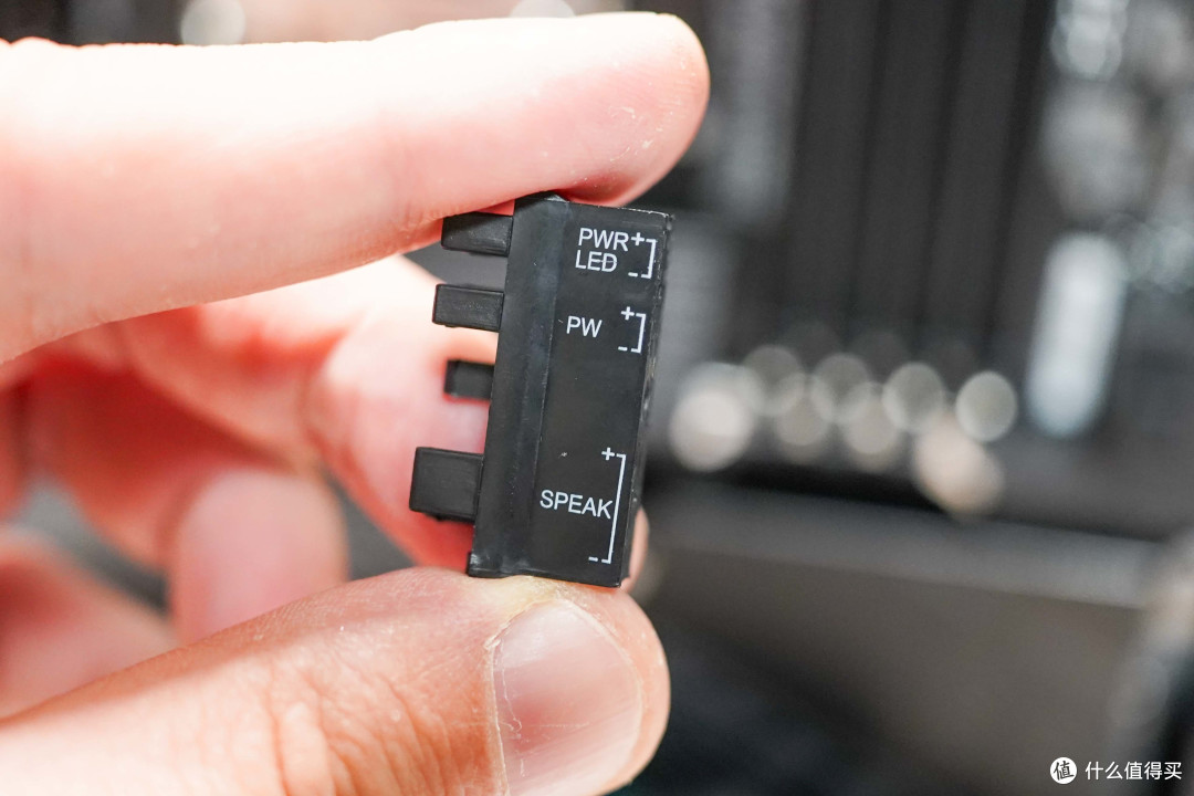 更适合小体积装机+轻度超频丨技嘉小雕Z890M WiFi7主板评测