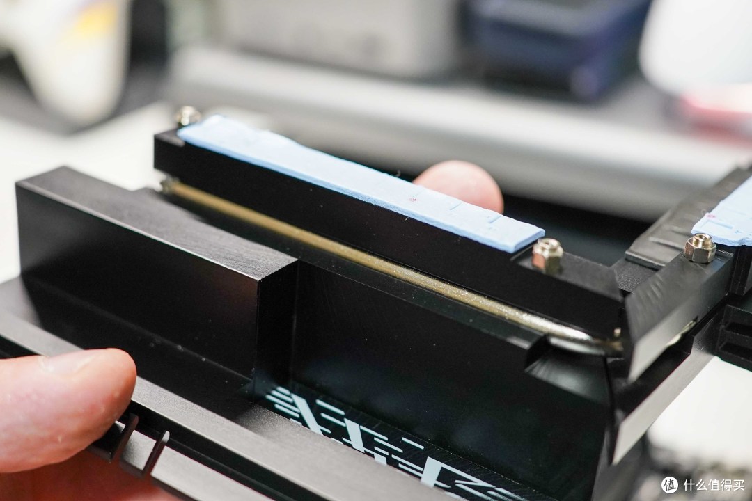 更适合小体积装机+轻度超频丨技嘉小雕Z890M WiFi7主板评测