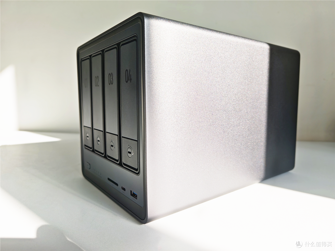 用料扎实的绿联DXP 4800适合作为新用户的第一台NAS选择吗?