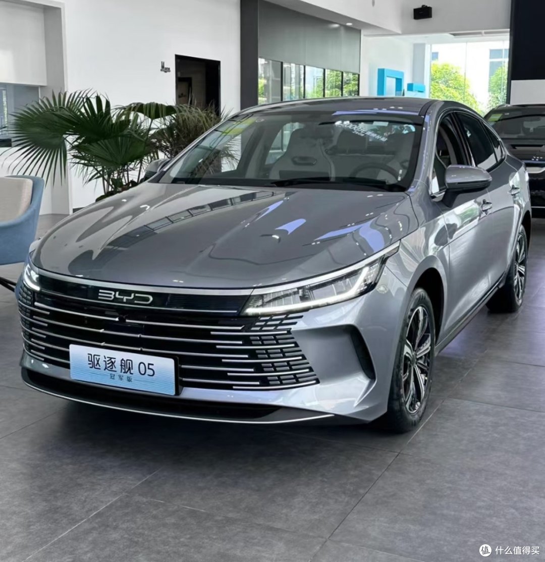 比亚迪驱逐舰 05:实用与舒适兼具的出行利器