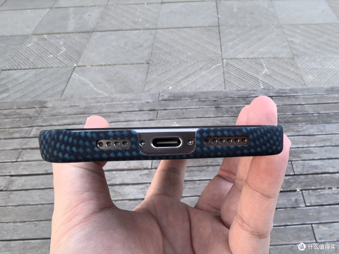 iPhone新年换新壳，PITAKA凯芙拉手机壳