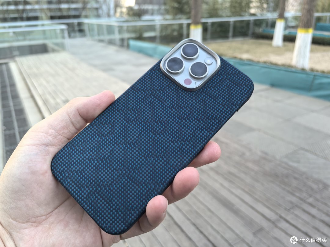 iPhone新年换新壳，PITAKA凯芙拉手机壳