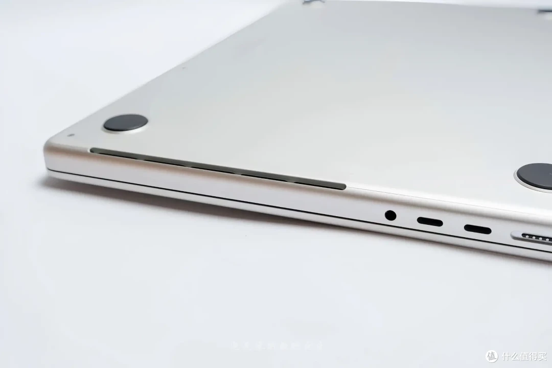 一点不过时 性能还很好 M1 Pro MacBook体验  能买到就挺值