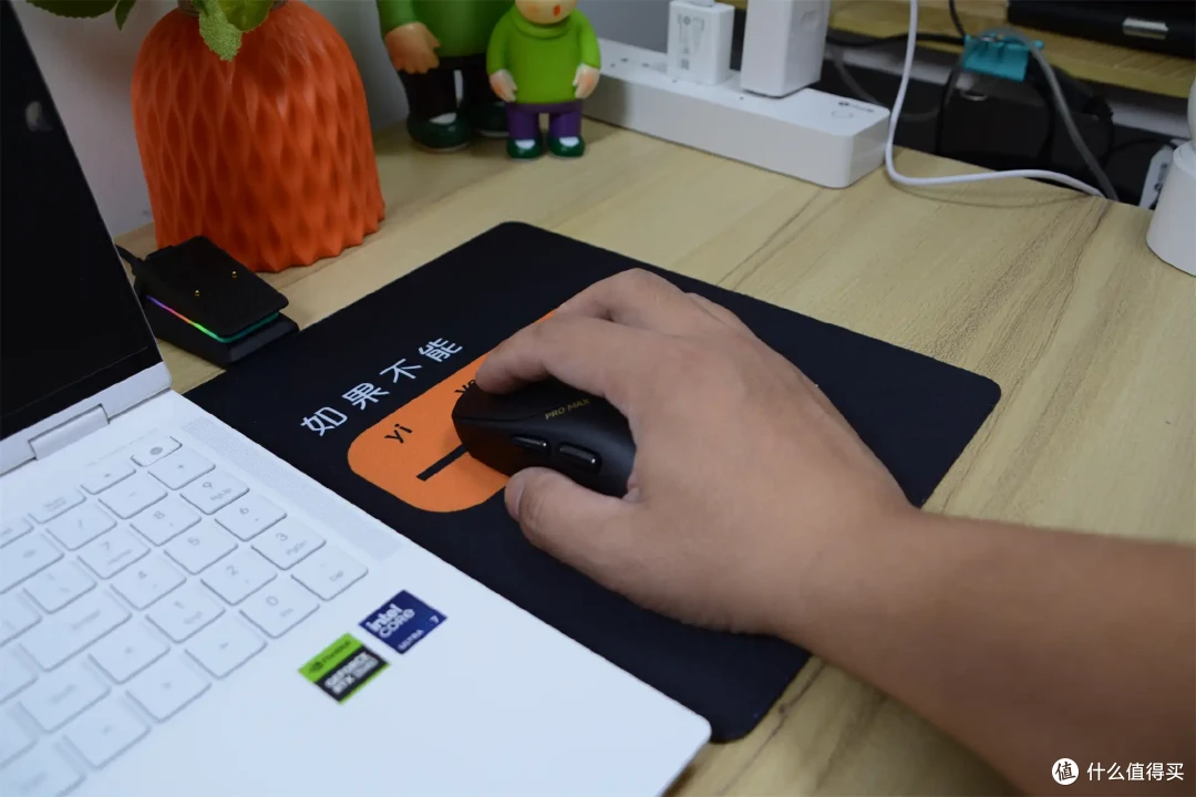 万元电脑该配个什么鼠标?雷柏VT1PRO MAX用着还挺顺手,不二选择