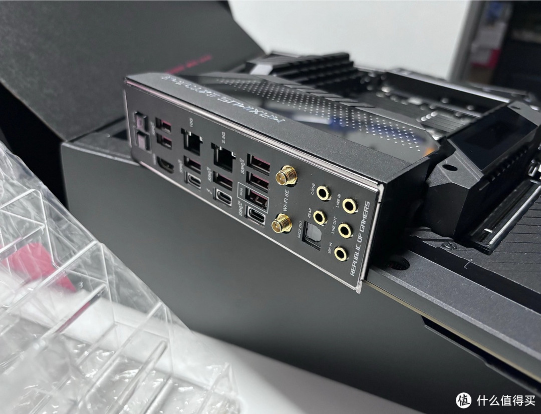 ROG Maximus Z790 Extreme：DIY装机的极致之选