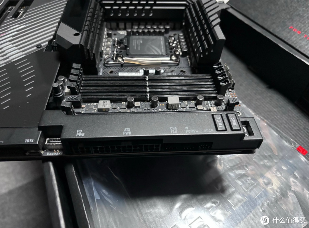 ROG Maximus Z790 Extreme：DIY装机的极致之选