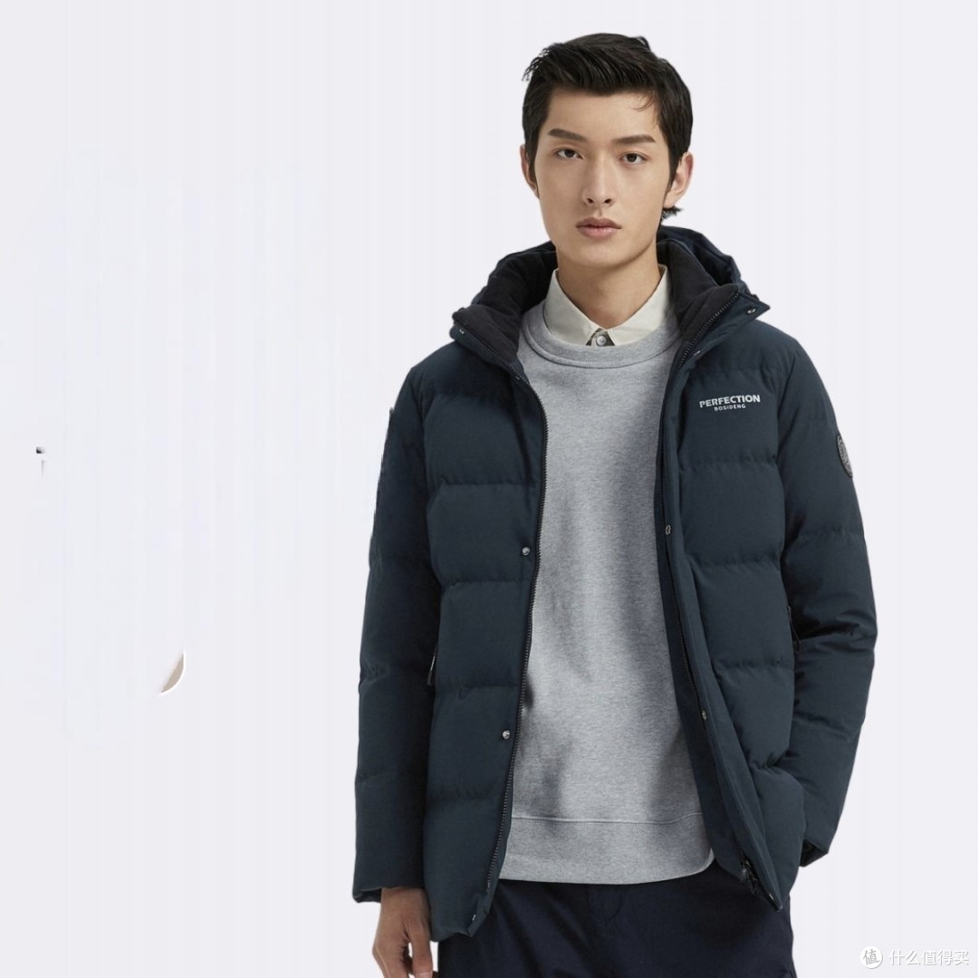 波司登神价合集，仅售300元，90%鹅绒，充绒量230克，旗舰系列