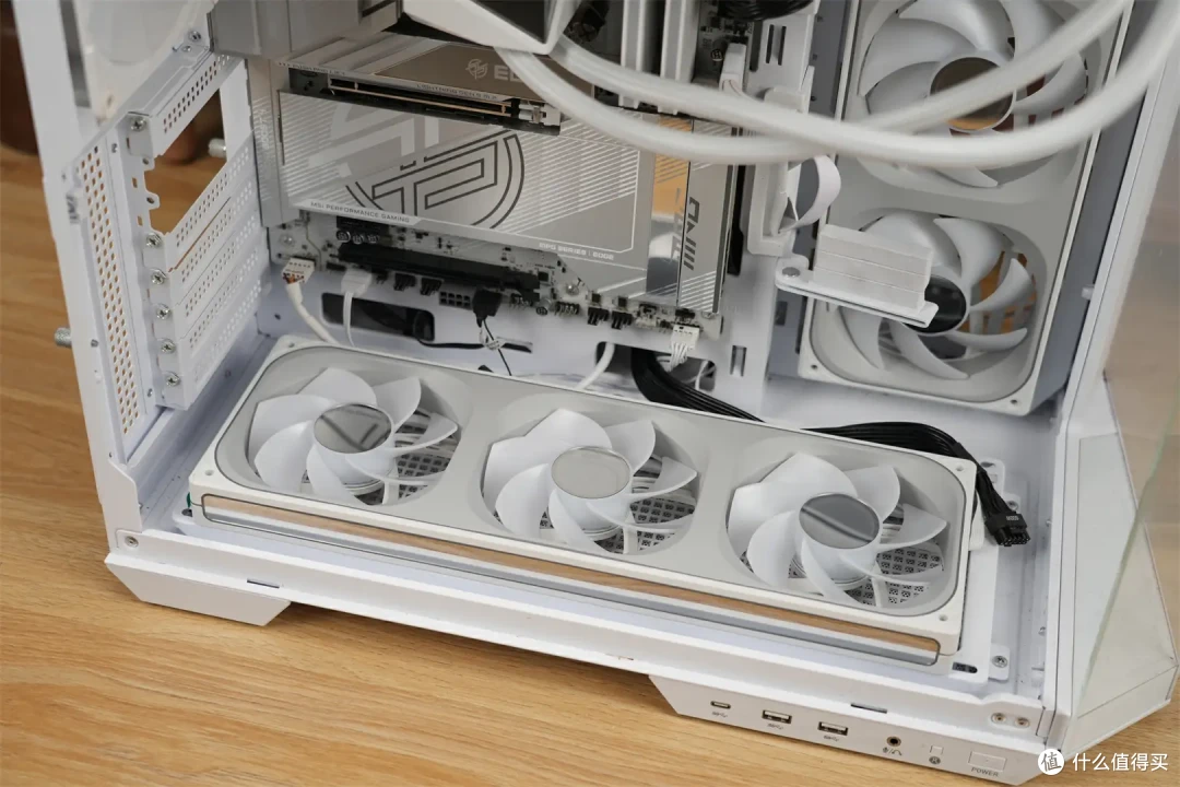 迎战酷睿 Ultra 200S,微星MAG CORELIQUID I360 WHITE展现实力