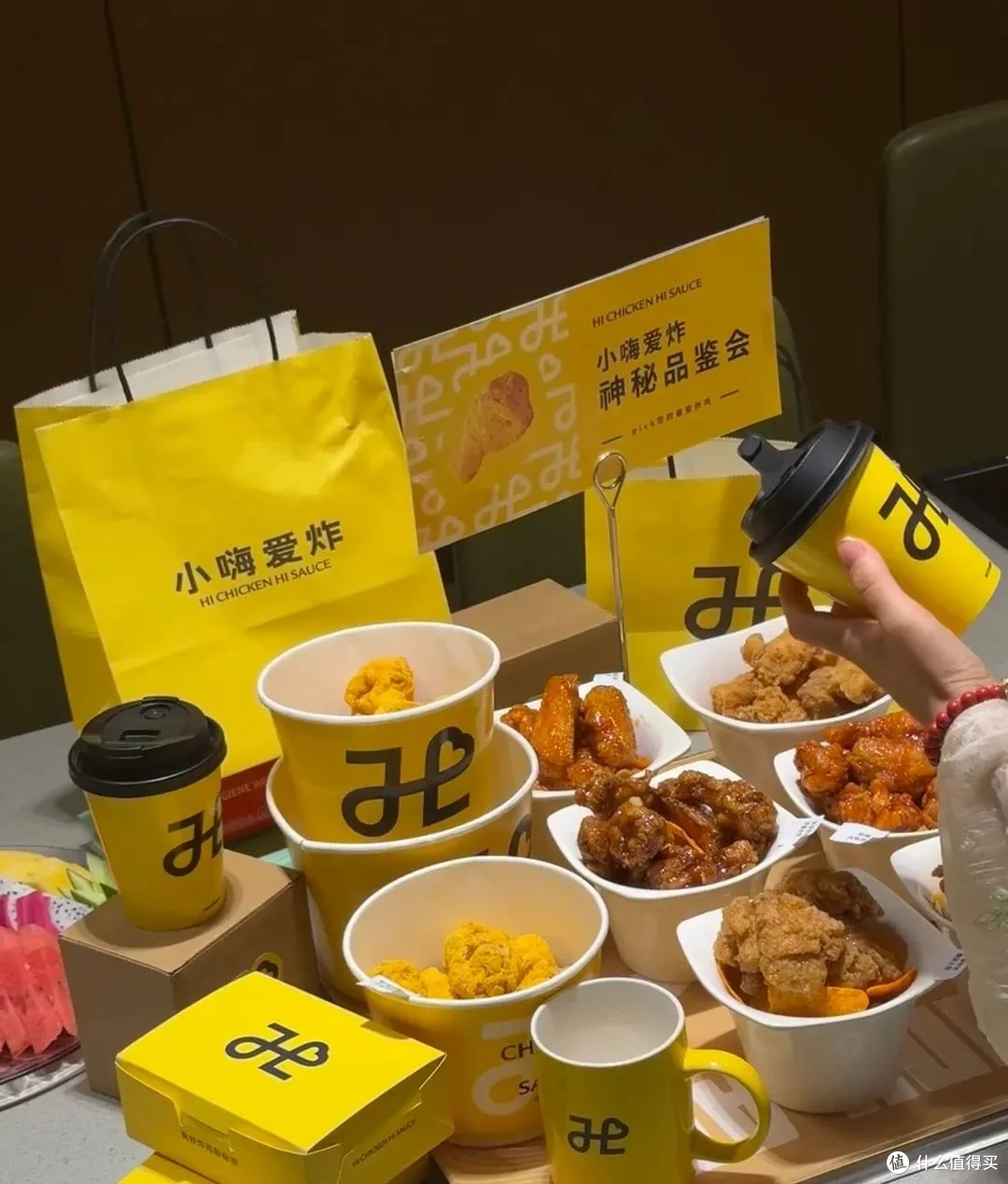 从炸鸡到围炉煮茶,海底捞怎么疯狂开“副业”?