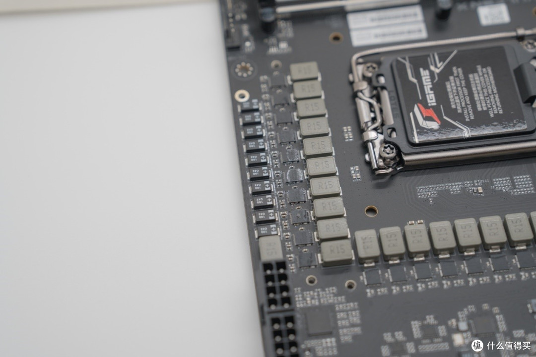 旗舰也讲性价比——七彩虹iGame Z890 Vulcan X主板评测