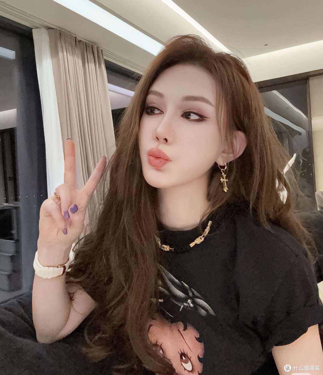 香奈儿Chanel墨镜王一博同款字母logo猫眼太阳镜CH5416黑框粉字