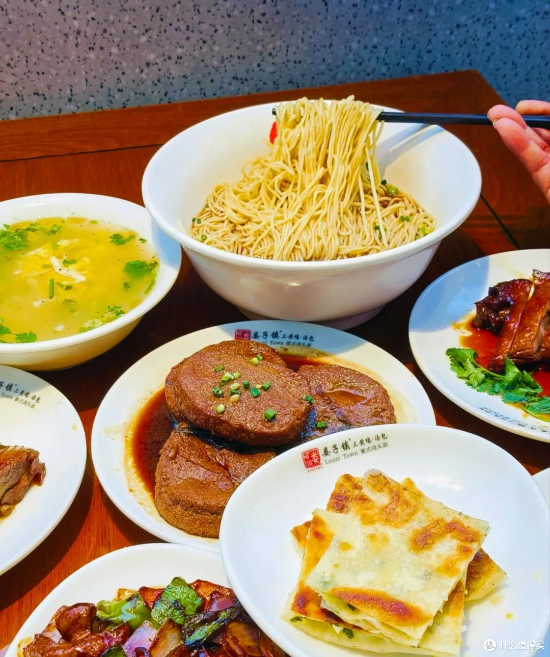 舌尖上的跨年,美味不打烊!