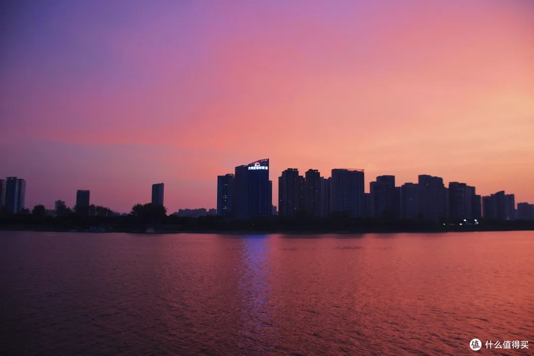 这个被称为“现实桃花源”的小城,玩起来很chill嘛