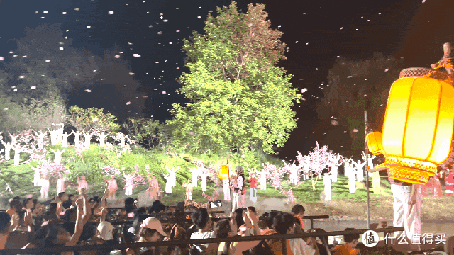 这个被称为“现实桃花源”的小城,玩起来很chill嘛