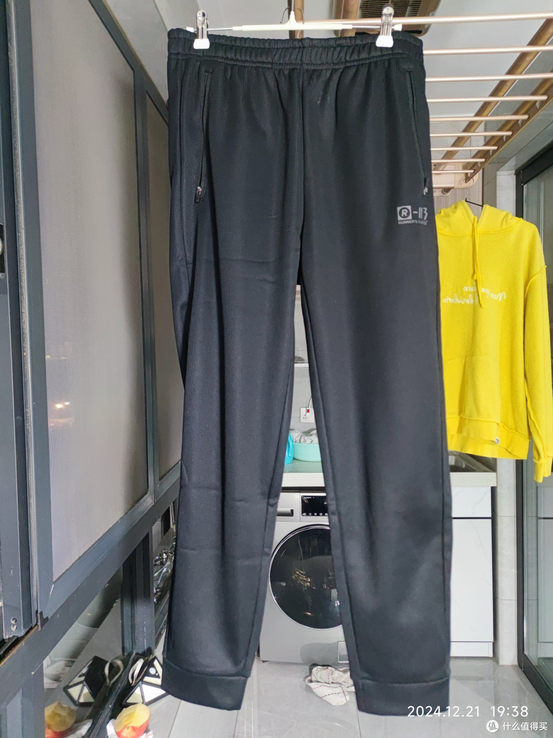 值得买狂推的39元361度加绒裤，我也买了一条。