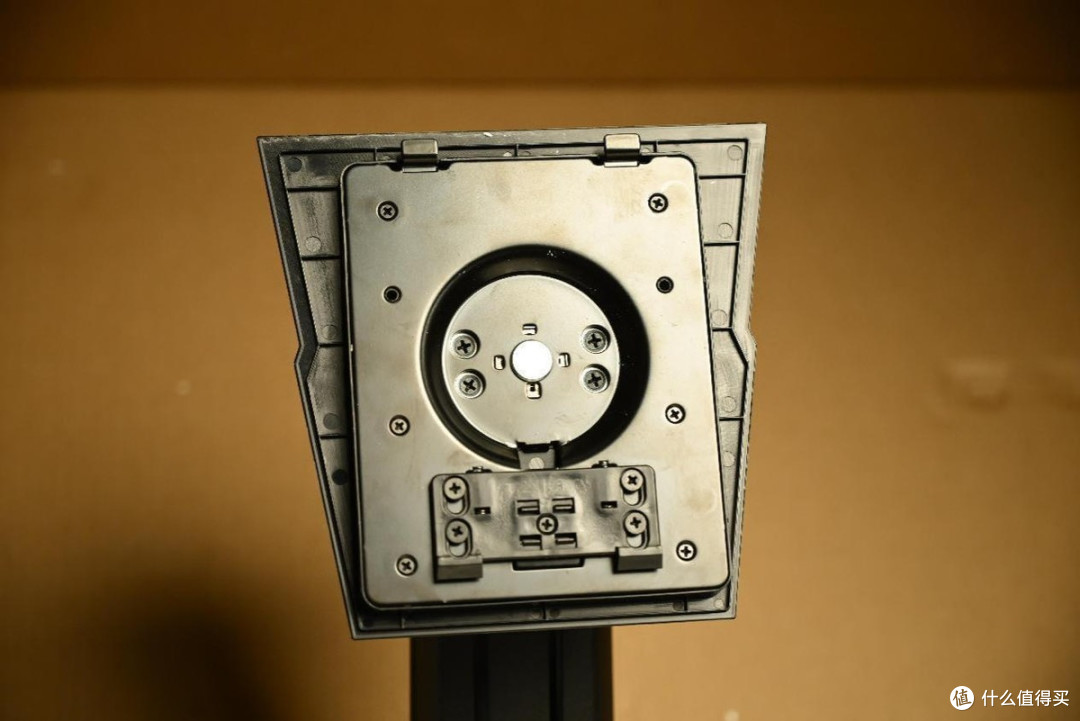 六边形4K高刷显示器?微星MPG 321URX QD-OLED开箱体验