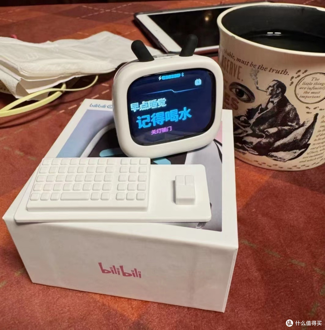 从“小电视”到“大世界”：bilibiliGoods CUBE FACE真无线蓝牙耳机