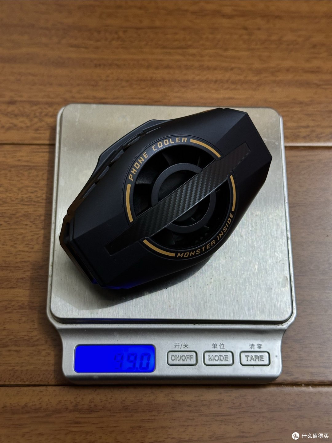 裸重99克，加上手机本身其实不轻了