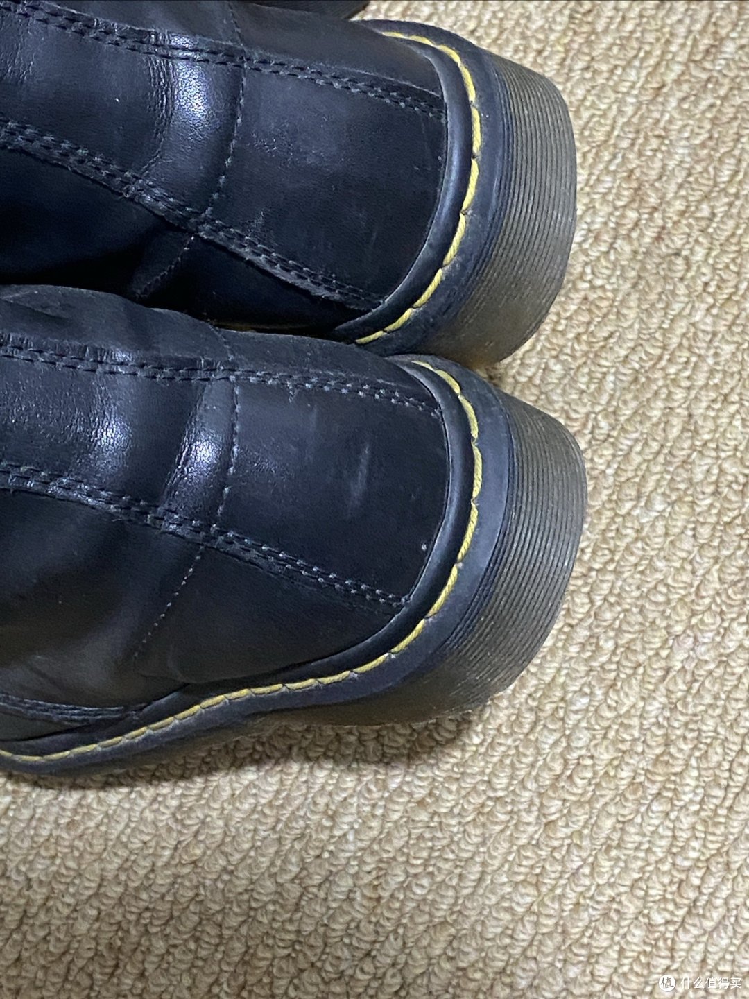 给大家分享几个特别好看的皮鞋吧
