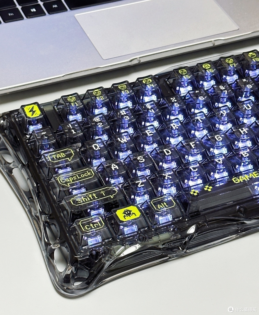 高透组合 玩出花样:重力星球 破茧 GS K1 LITE 探索黑
