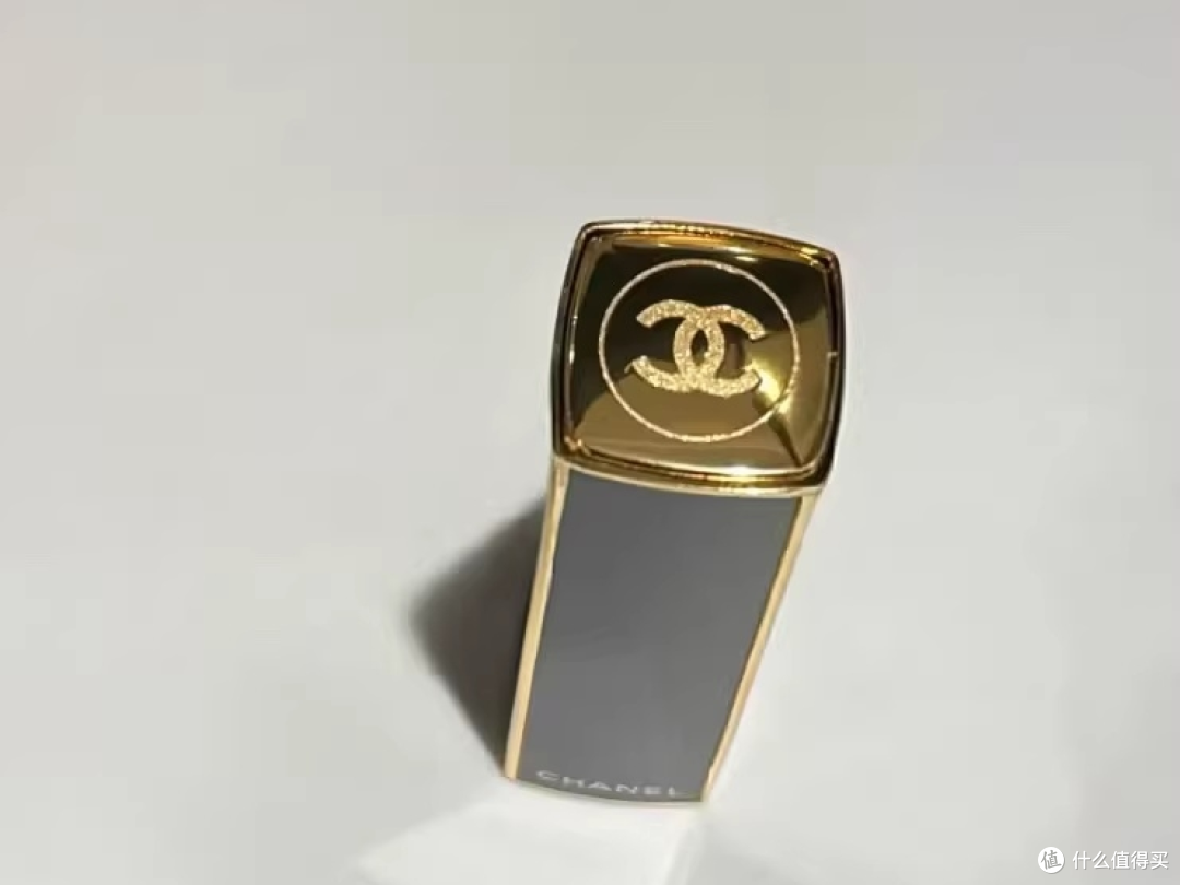 每个女孩的梦,CHANEL珍珠唇膏,你值得拥有!