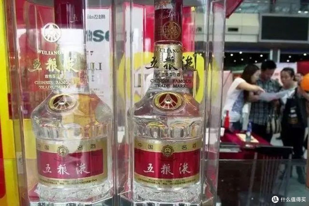 酱香酒和浓香酒的区别，哪种好喝？