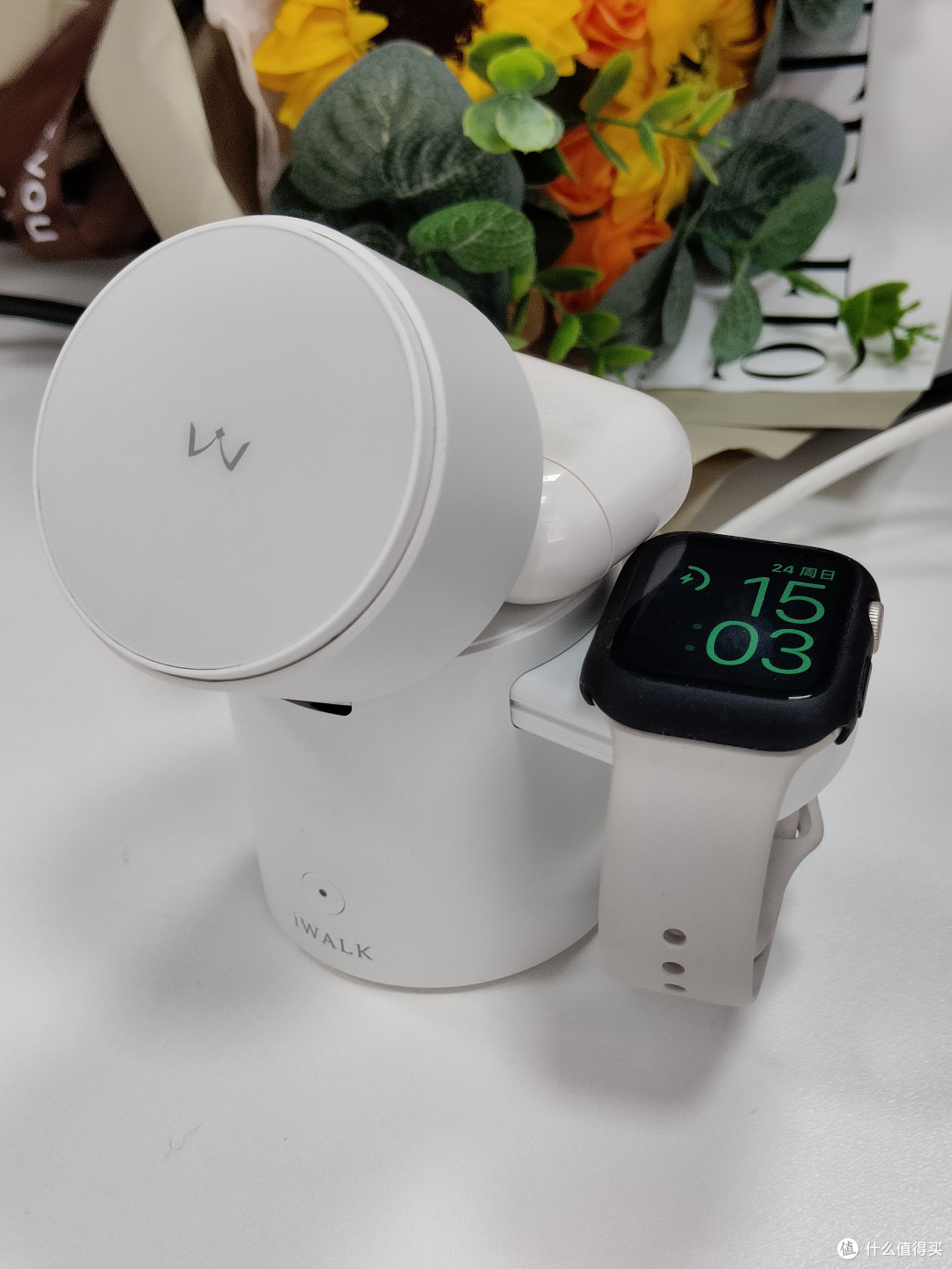 特能吸,一个充电器搞定苹果手持三件套